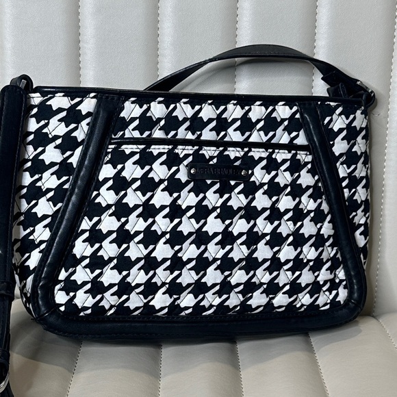 Vera Bradley Midnight Houndstooth Pattern Leather Trimmed CB Shoulder Bag NWOT - Picture 2 of 13